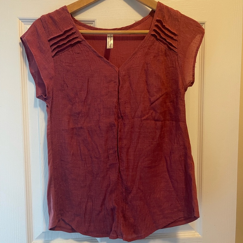 PerSeption Concept Crimson Textured Top